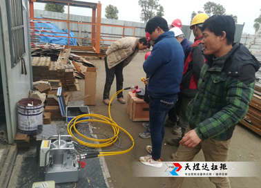 Hollow hydraulic wrench delivered to Shanghai Seventh Construction Grou