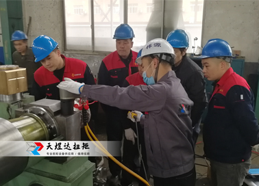 One set of TYD-SDW4 hydraulic wrench delivered to Sunriver Machinery